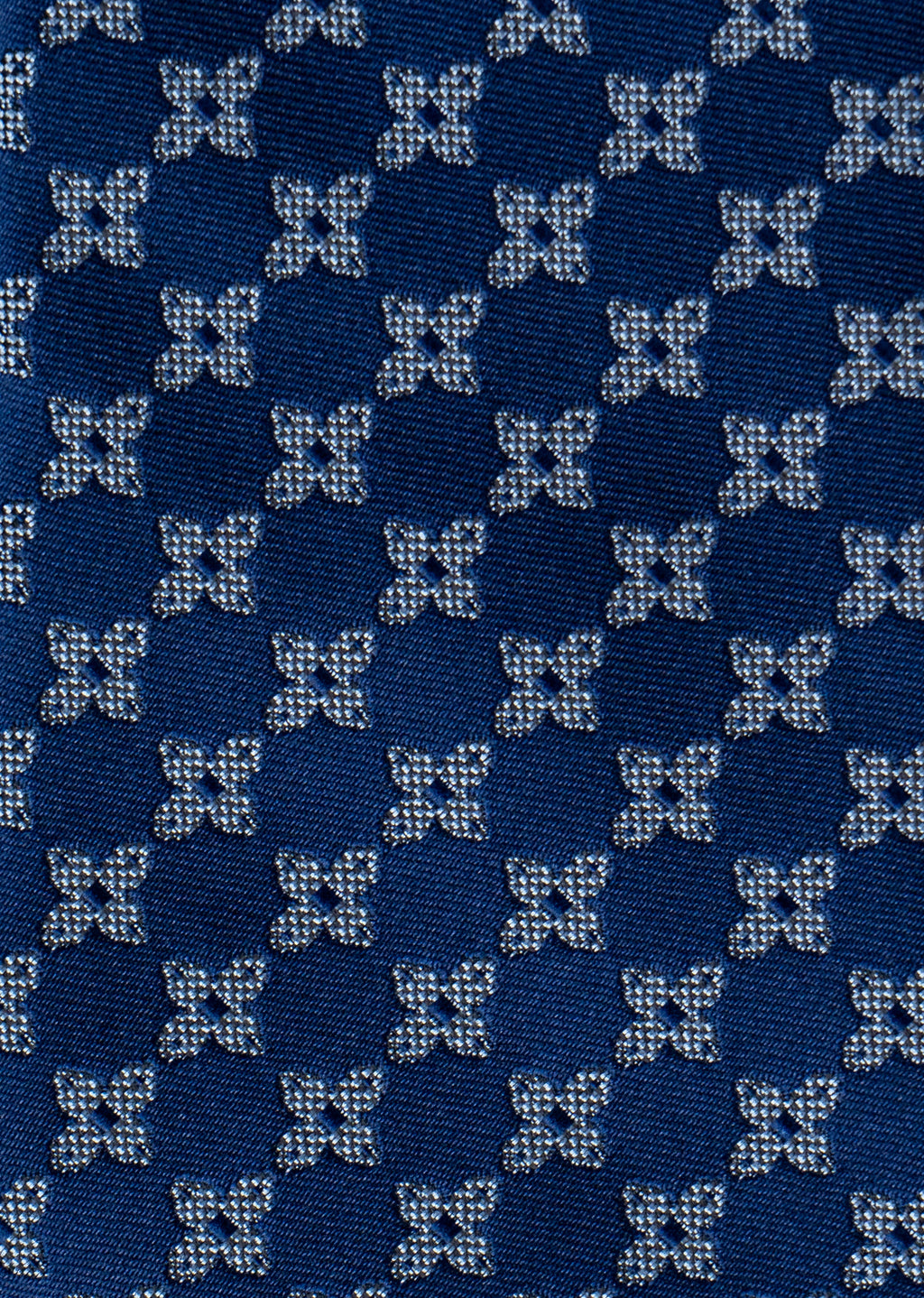 The Meridian Motif - Dark Blue & Ice Blue Clover